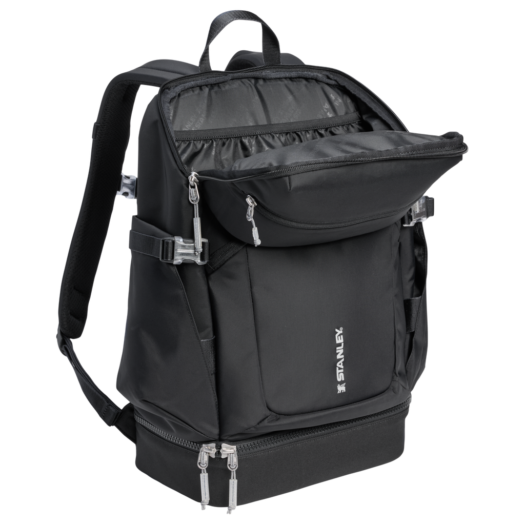 The Vitalize™ Backpack | 30.9 QT - Made for Your Sip