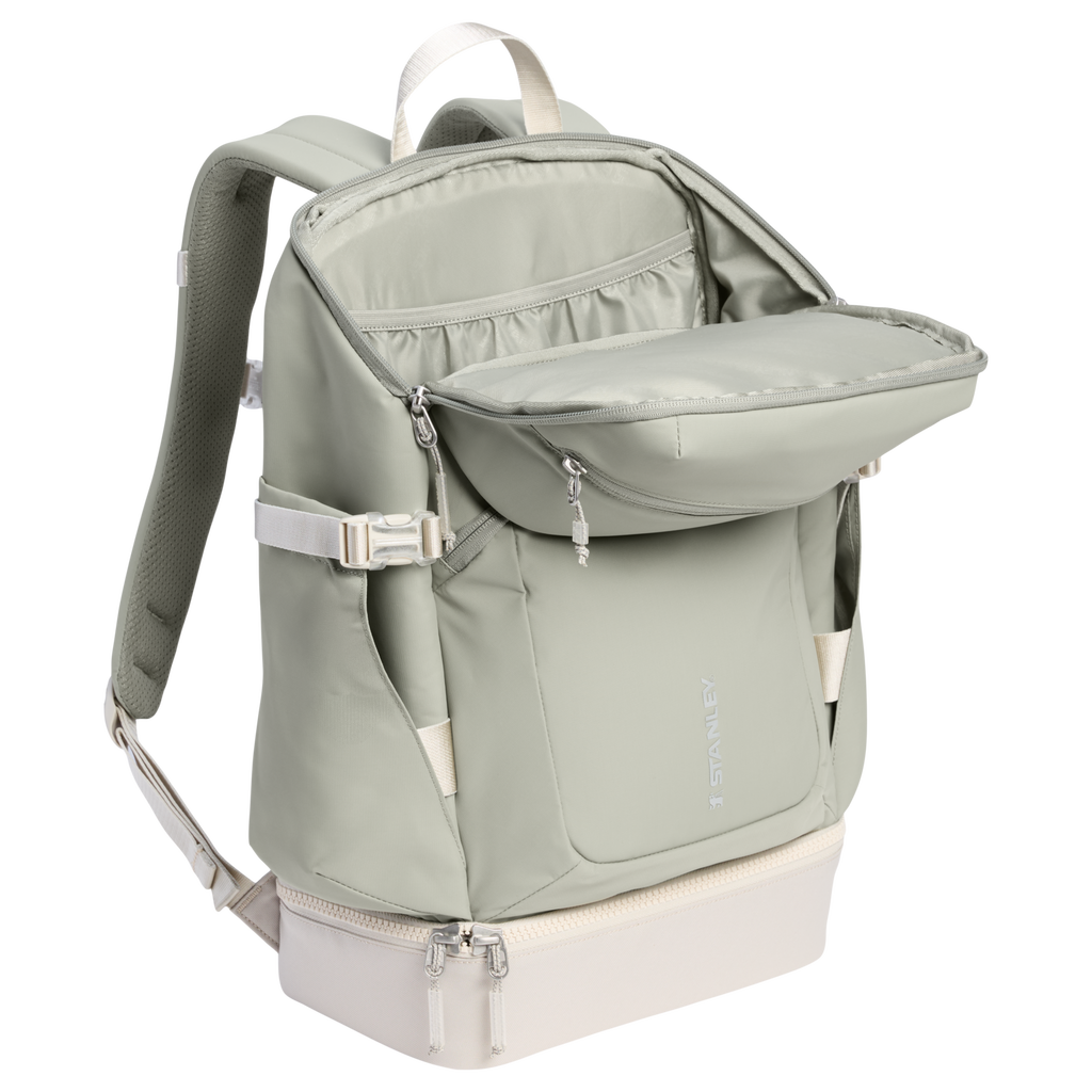 The Vitalize™ Backpack | 30.9 QT - Made for Your Sip